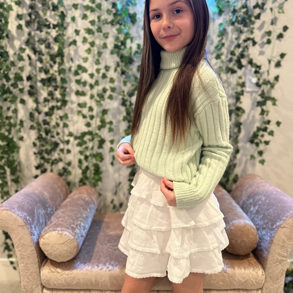 White Ruffled Skirt for Casual Occasions